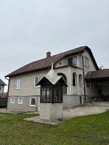 продаж по ДЕРЖ програмах будинок з господарськими будівлям