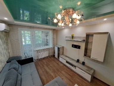 Аренда 3 ком. кв. ул. Парковая 49 р-н Самолёта