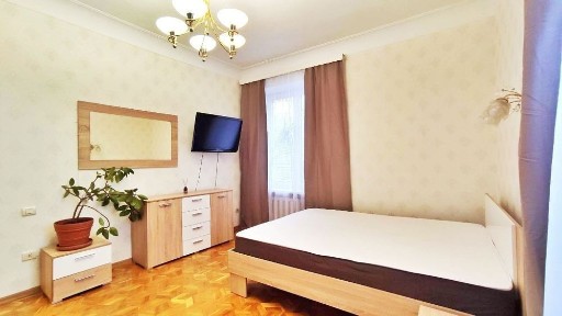 Оренда 2-х кімнатна картира біля центру, Нагорка