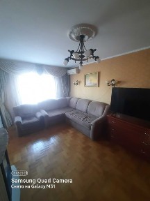 Продам трехкомнатную квартиру на Шевченковском