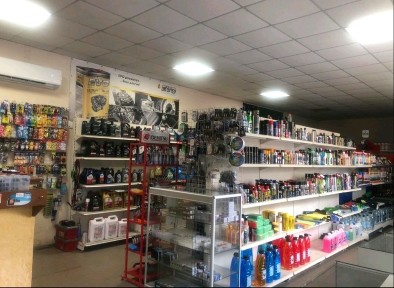 Продається фасадне приміщення