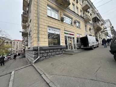 Оренда фасадного вул. Лютеранська 3 перший поверх центр