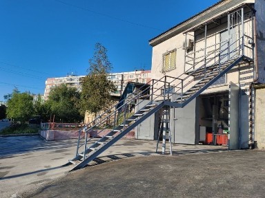 СТО, цех, офіс + криївка. Запорiж. пр. бер. Осипенк.