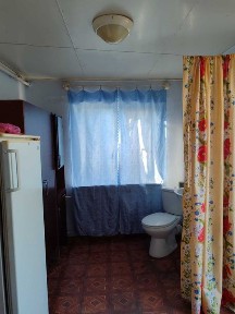 Дом в доброславе ( Коминтерново) 2 комнаты, кухня, санузел в доме.