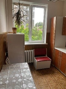 О. Поля, низ Кирова сдам 2 ком квартиру