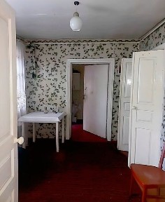 Терміново. Будинок в с. Степанки біля річки