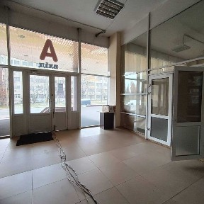 Оренда приміщення 50 м. кв. Х. Шосе 19, на 1 поверсі, фасад!