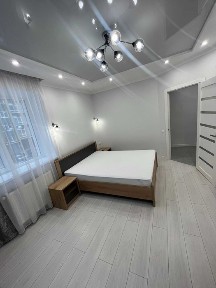 Здається 1-но кімнатна квартира в новобудові в центрі міста.