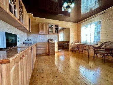 Пропонуєму велику вілу біля гори Буковиця Гори Карпати Східниця