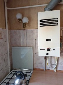 2 к 7 Фонтана, отличное состояние, 7500грн сдам. Риелтор