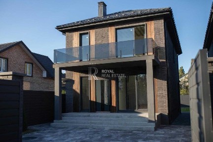 Продажа Дома 220м2 <a href='/newbuilding/611/view/zk-akademgorodok'>Академгородок</a> Без Ремонта 4 сотки Укрытие