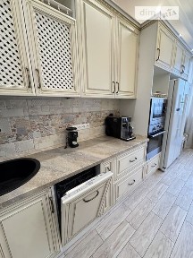 СДАМ! 2-х к. квартира ЖК Радужный Небесной сотни /Левитана