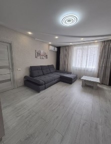 Сдам красивую 2 ком квартиру в ЖК <a href='/newbuilding/4958/view/zk-dneprovskaa-brama'>Днепровская Брама</a> 1, Слобожанское