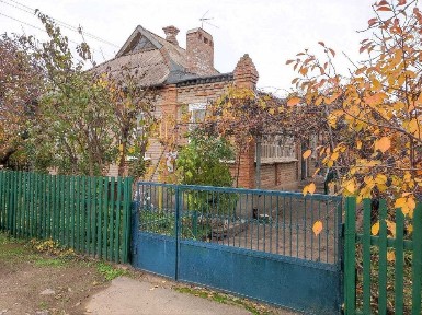 Будинок Піонер, Бажаново. 6 соток приватизованої землі