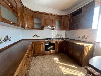 Продаж БУДИНКУ 186 м2 з МІСЬКИМИ комунікаціями!