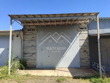 Оренда просторогу боксу чи гаражу на Макулані.