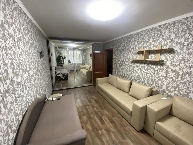 Сдам 1 комнатную на Металургов (р-н Фуд Хауса)