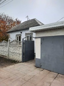 Сдам капитальный дом в р-не ж/м Парус