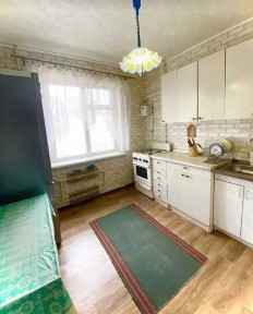 3 кім ЧЕШКА в багатоповерхівці район КАРАВАН (709094)