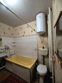 Продам житлову 1-но кім квартиру Східний Лісового