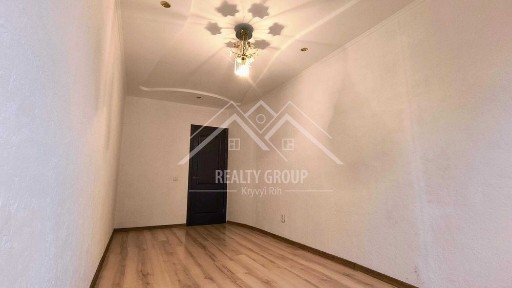 Продам 2к кв біля «Стара Прага» Е-СЕРТИФІКАТ