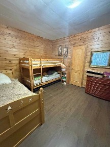 Сдается 2-х этажный дом, р-н Артема. Только организациям