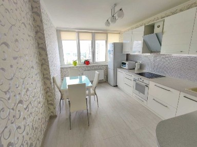 ВЛАСНИК! 2-х кімнатна квартира, вул. Юрія Поправки, 14, м. Чернігівська