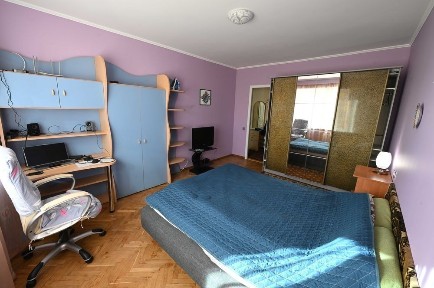 ПЕРША ЗДАЧА. Солом'янка, 2-кім кв по вул. Єреванська 8a ВІД ВЛАСНИКА