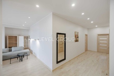 Оренда 4к (174м2), вул. Тургенівська 44, Видова, Додатково є паркінг