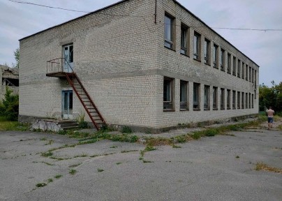 Продам виробничу базу S=3660 кв. м., місто Тараща