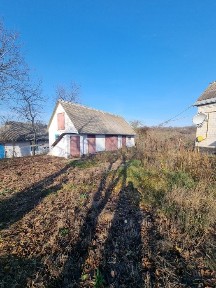 Продам будинок в селі Медвин/землі 60 соток