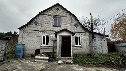 Будинок та земля 25 соток