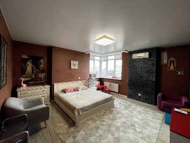 Київ, Шевченківський, Vul. Vadyma Hetʹmana 30Б