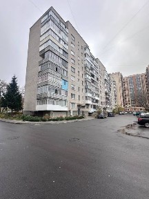 Продаж 2-кімнатної квартири біля РАГСу