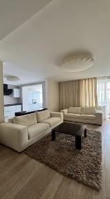 Продажа 2-комнатной квартиры 84 м², Зоопарковая ул.