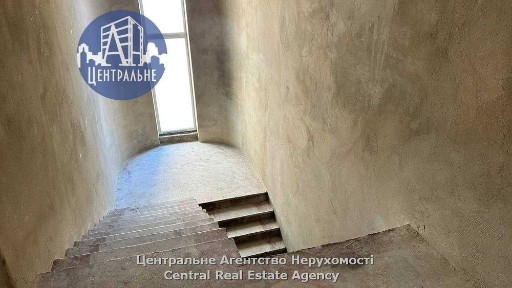 Оренда приміщення, цілого 2-го поверху будівлі в спальному районі