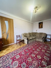 У продажу дуже тепла 2-кімнатна квартира на Аптеці!