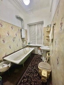 2 кімн. сталінка в центрі