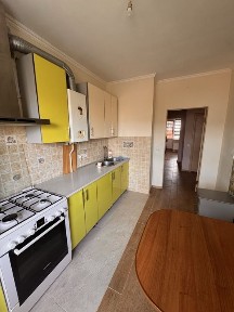 Продаж кв у новобудові 70 кв з підвалом