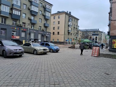 Аренда, первый этаж пл. 220 кв. м., ул. Инженерная ( 12 квартал р Терра)