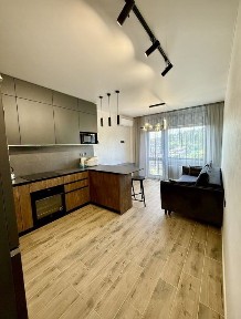 Продаж 2-кім. квартири з сучасним ремонтом Грінвуд-2