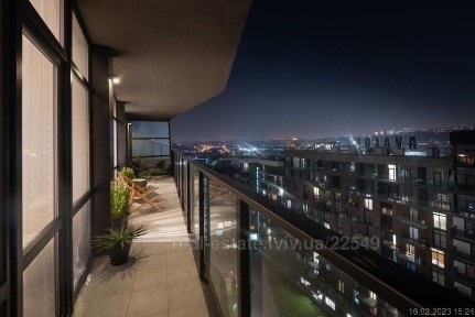 Львів, Галицький, проспект В'ячеслава Чорновола 16