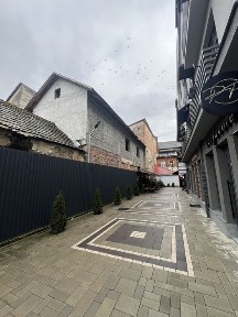 Продам комерційне приміщення в центрі Мукачева