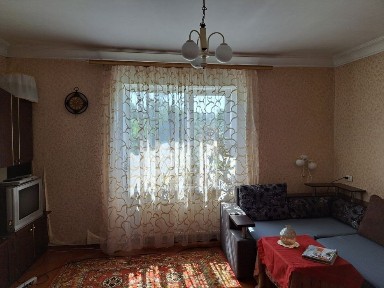 Здам подобово квартиру.