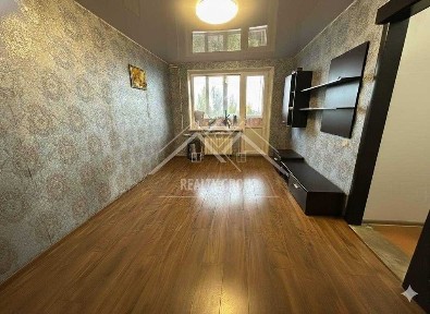 Продаж роздільної 2-к квартири + гараж (Дніпр. шосе/Розвилка)