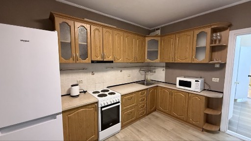 Оренда 3х кімнатної, вул. <a href='/newbuilding/4773/view/zk-dragomanova'>Драгоманова</a> 12а, Позняки