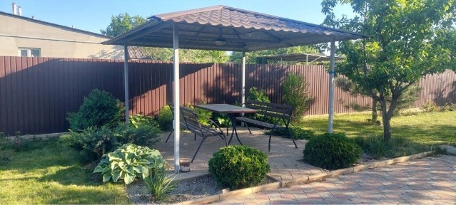 Продам 2 дома на двух участках