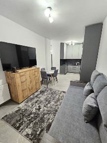 1, 5 кімнатна перша здача