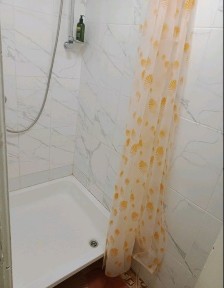 Здається кімната