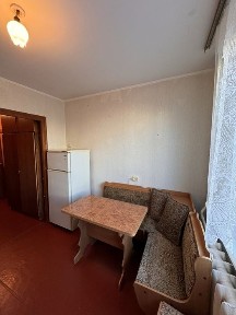 Здається 1 кім. кв. в р-ні центральної Митниці